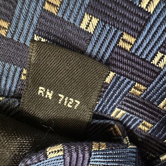 Jos A. Bank, Collection Men's Neck Tie Blue w/Grays 100% Silk USA - Picture 4 of 12